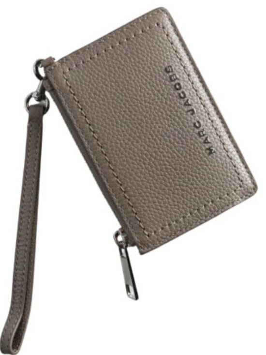 Marc Jacobs Handbags - Marc Jacobs The Groove Leather Zip Top Wallet